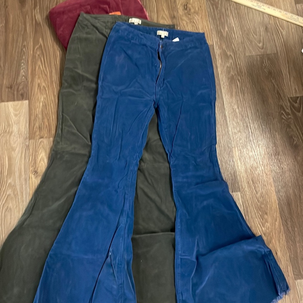 Flared corduroy. 14